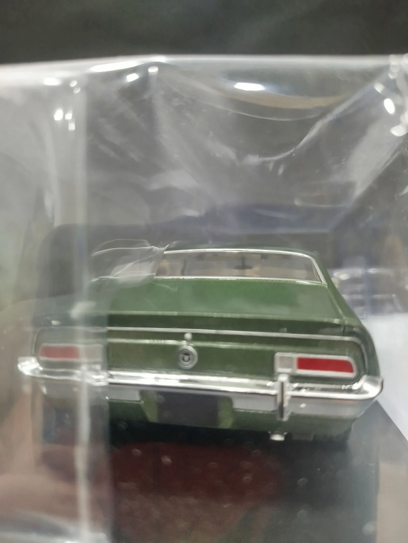 Ford Maverick Scale 1/24 Car – photo 6
